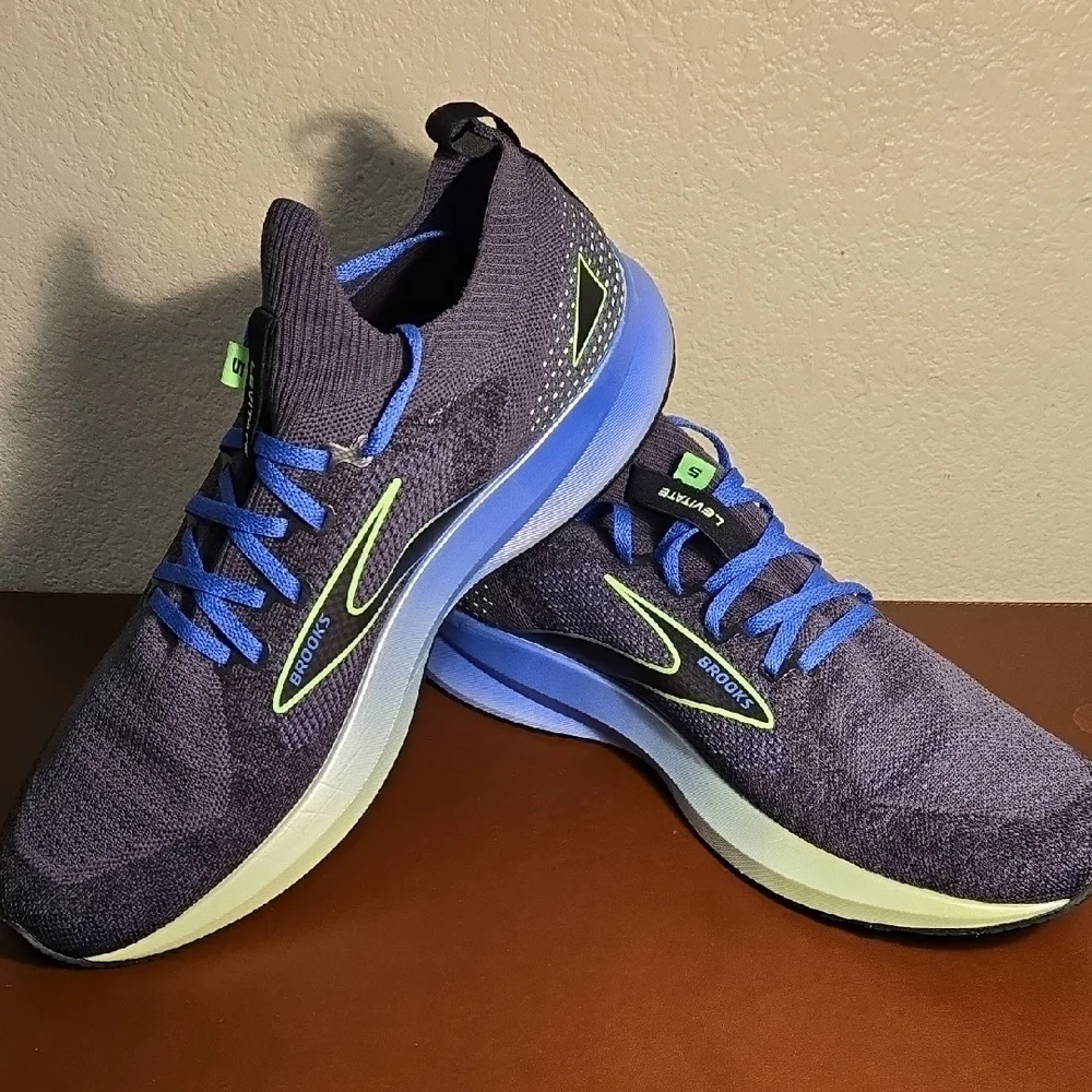 Brooks Men's Levitate Stealth Fit Size 12 Athletic Shoes - Picture 10 of 10